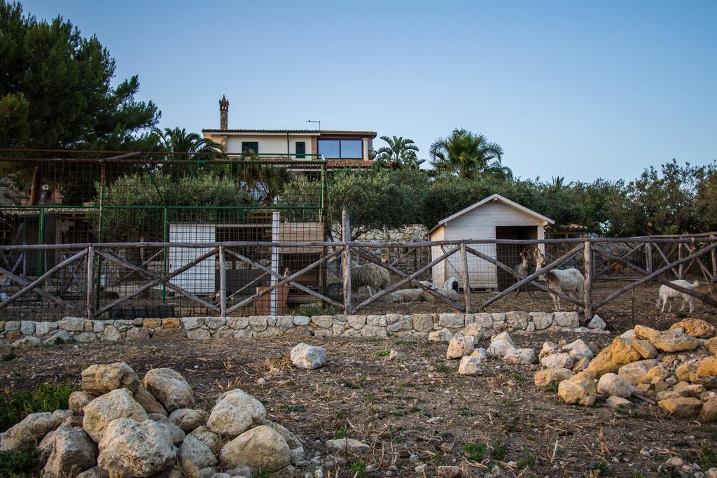 Casale Rocca Russa B&B Villaggio Mosè Exterior foto
